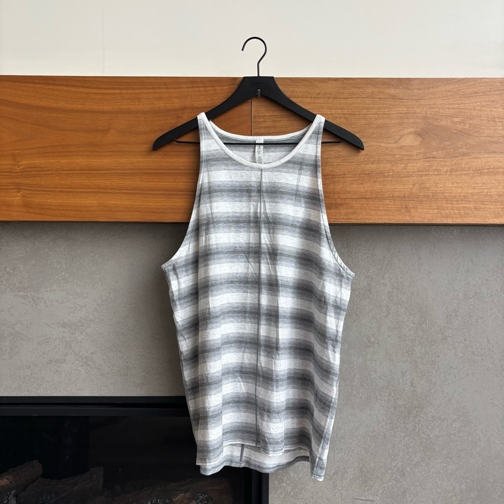 Lululemon Find Your Zen Tank Top Gray Striped Stretch, Size 12